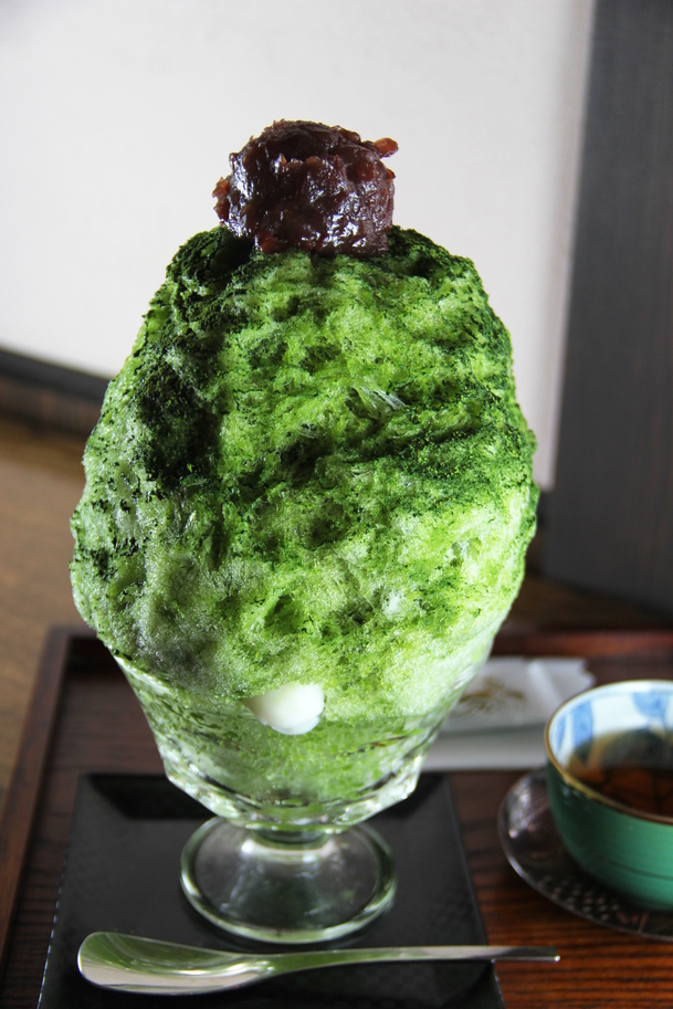 熱海の人気かき氷はこちら！和菓子店の抹茶かき氷